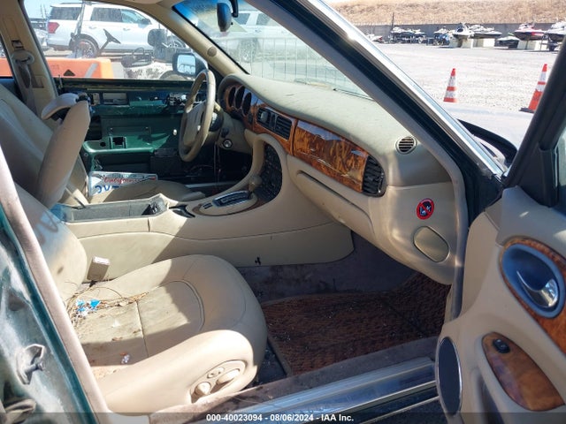 1998 JAGUAR XJ8 SAJHX1244WC812768 Photo 4