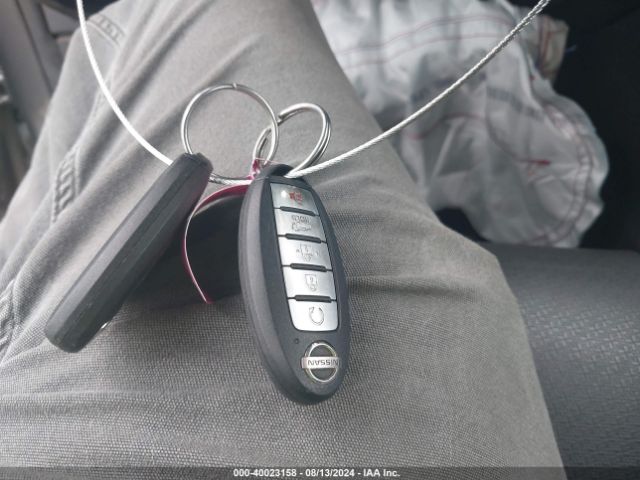JN8AT3BA0MW016726 Nissan Rogue Sv Fwd