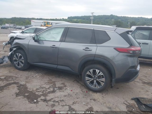 JN8AT3BA0MW016726 Nissan Rogue Sv Fwd