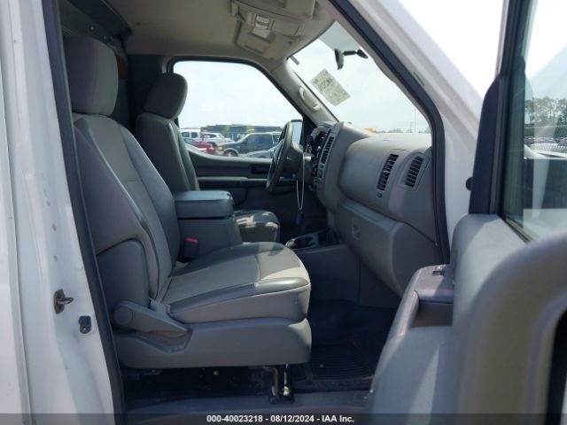 1N6BF0KY8HN802558 Nissan Nv Cargo Nv2500 Hd Sv V6