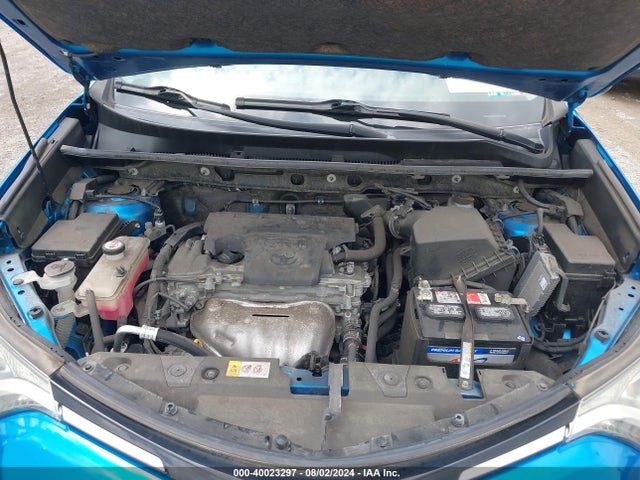 Toyota RAV4 LE 2016 JTMBFREV4GJ102731 Image 10