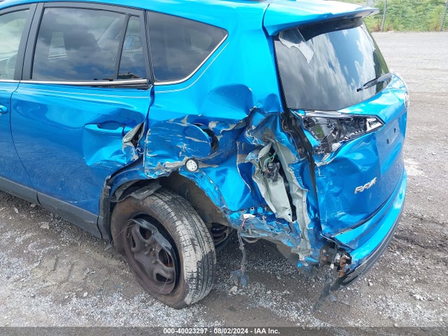 Toyota RAV4 LE 2016 JTMBFREV4GJ102731 Image 6