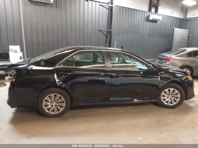 4T1BD1FK3EU131589 Toyota Camry Hybrid Le
