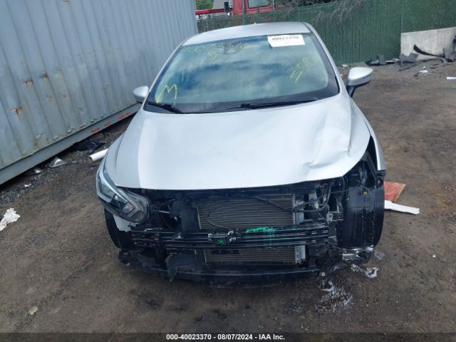3N1CN8EV9ML864591 Nissan Versa Sv Xtronic Cvt