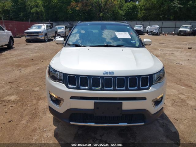 3C4NJCCBXJT181503 Jeep Compass Limited Fwd