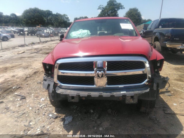 1C6RR7TT2KS645744 RAM 1500 Classic Slt  4x4 6'4 Box