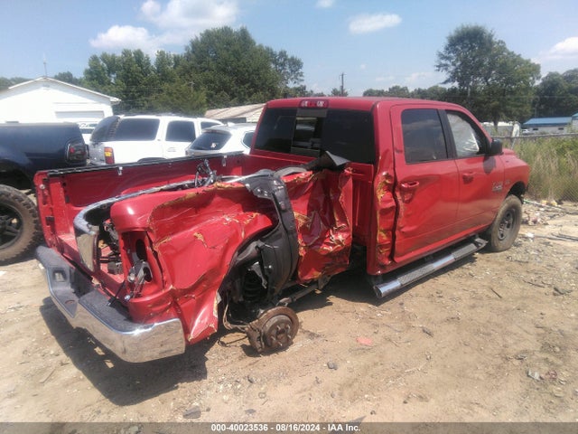 1C6RR7TT2KS645744 RAM 1500 Classic Slt  4x4 6'4 Box