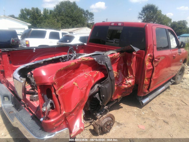 1C6RR7TT2KS645744 RAM 1500 Classic Slt  4x4 6'4 Box