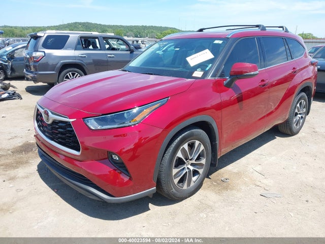 Toyota Highlander Xle 2021 5TDGZRAHXMS527995 Image 2
