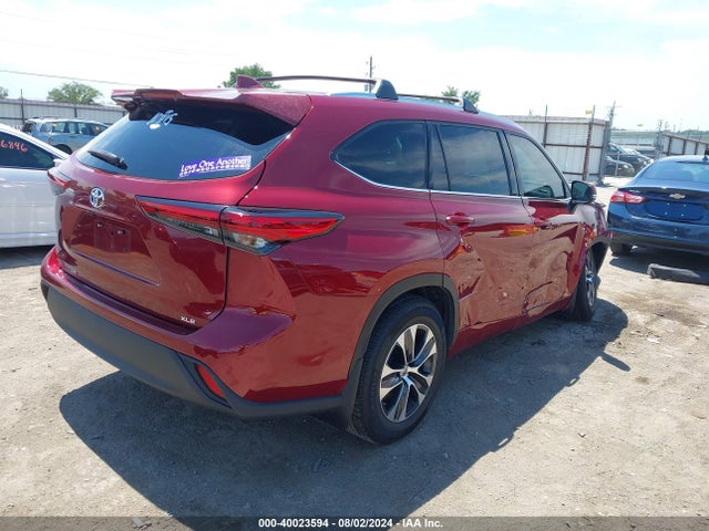 Toyota Highlander Xle 2021 5TDGZRAHXMS527995 Image 4