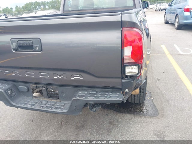 Toyota Tacoma Sr 2018 5TFRX5GN8JX111468 Image 18