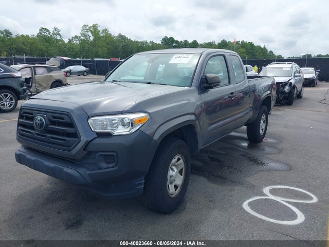 Toyota Tacoma Sr 2018 5TFRX5GN8JX111468 Image 2