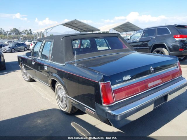 1985 LINCOLN TOWN CAR 1LNBP96F3FY728468 Photo 2