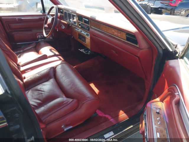 1985 LINCOLN TOWN CAR 1LNBP96F3FY728468 Photo 4