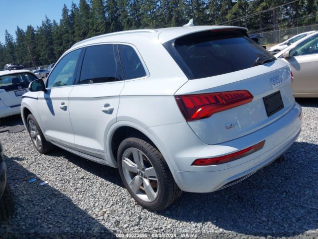 WA1BNAFY1K2115365 Audi Q5 45 Premium