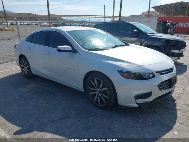 2018 1G1ZD5ST3JF283811 main image