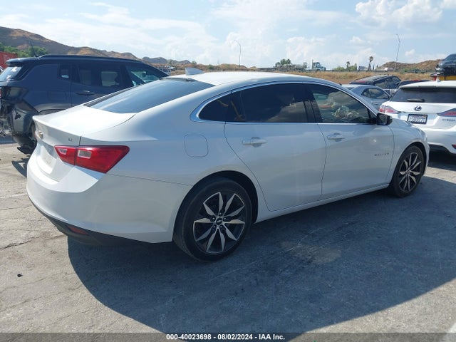 Chevrolet MALIBU LT 2018 1G1ZD5ST3JF283811 Image 4