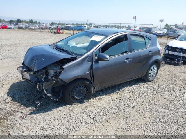 JTDKDTB36E1563870 Toyota Prius C Three