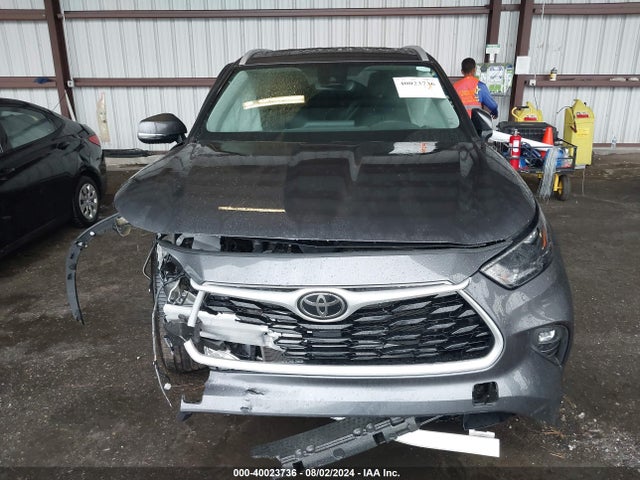 Toyota Highlander Xle 2022 5TDGZRAH8NS547972 Image 13