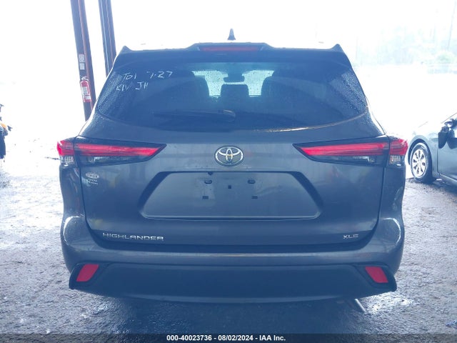 Toyota Highlander Xle 2022 5TDGZRAH8NS547972 Image 17