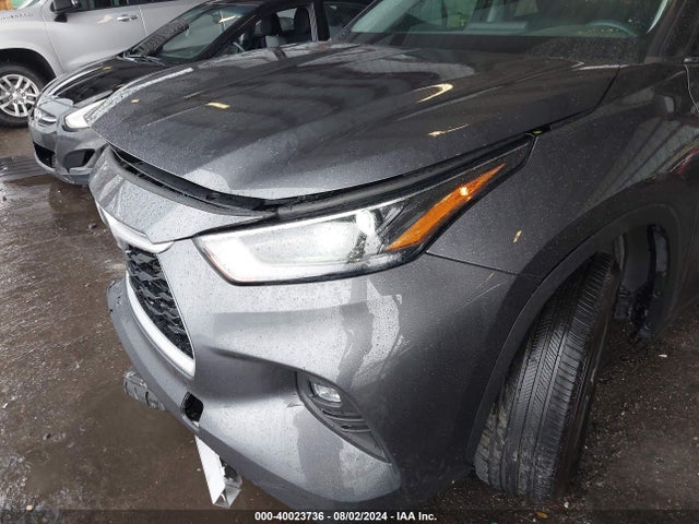 Toyota Highlander Xle 2022 5TDGZRAH8NS547972 Image 6