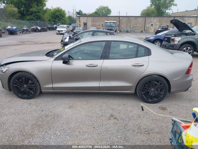 7JRA22TM9KG015486 Volvo S60 T6 R-design