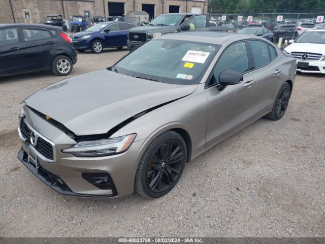 7JRA22TM9KG015486 Volvo S60 T6 R-design
