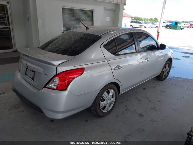 Nissan Versa 1.6 Sv 2018 3N1CN7AP7JL841713 Image 4