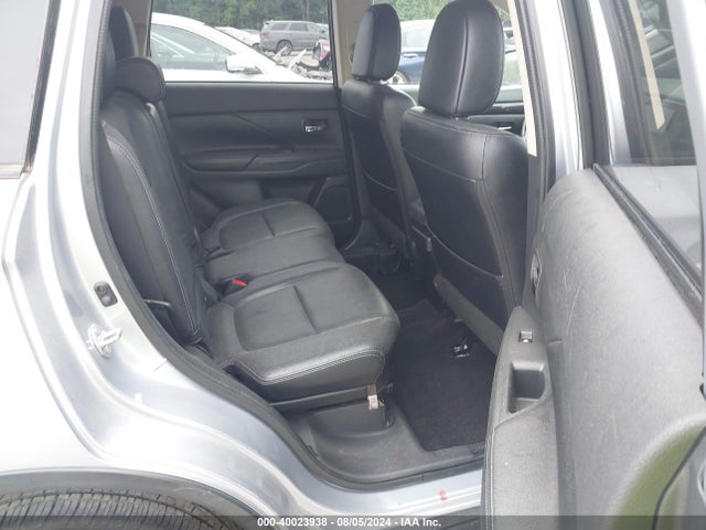 JA4AD3A3XGZ036815 Mitsubishi Outlander Se/sel