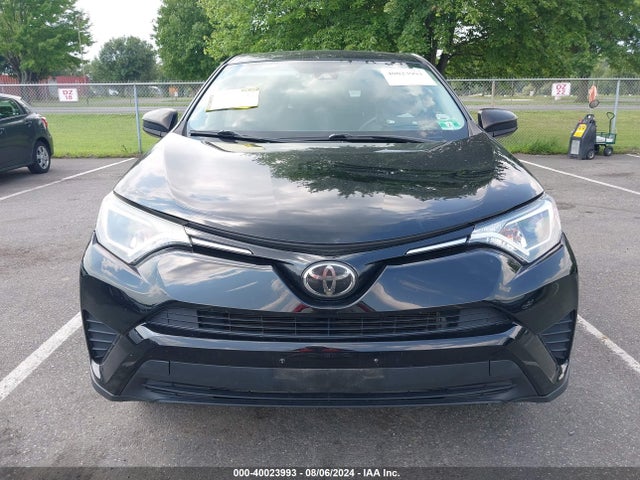 Toyota RAV4 LE 2018 2T3BFREV0JW718452 Image 12