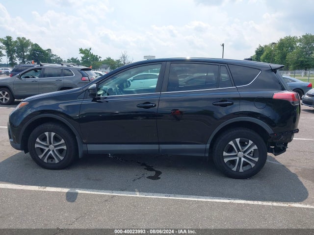 Toyota RAV4 LE 2018 2T3BFREV0JW718452 Image 14