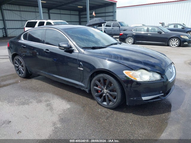 2011 JAGUAR XF SAJWA0GB5BLR90497 Photo 0