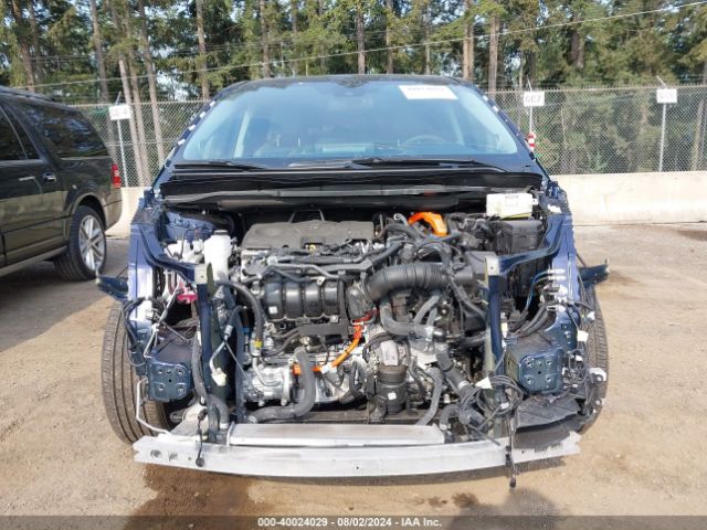 5TDZSKFC4NS064156 Toyota Sienna Limited