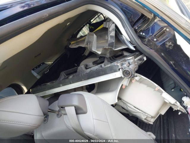 5TDZSKFC4NS064156 Toyota Sienna Limited