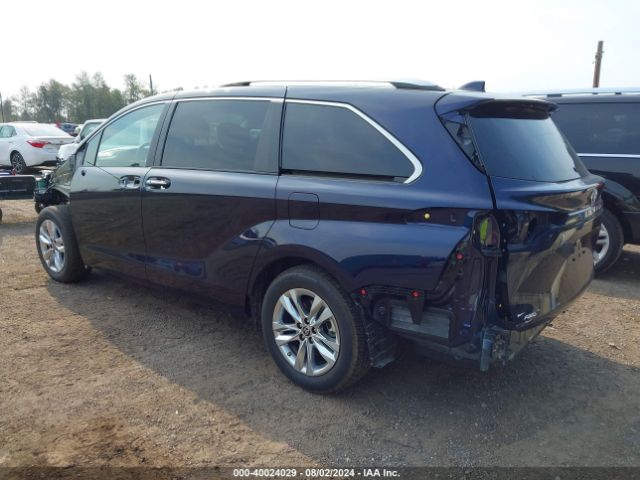 5TDZSKFC4NS064156 Toyota Sienna Limited