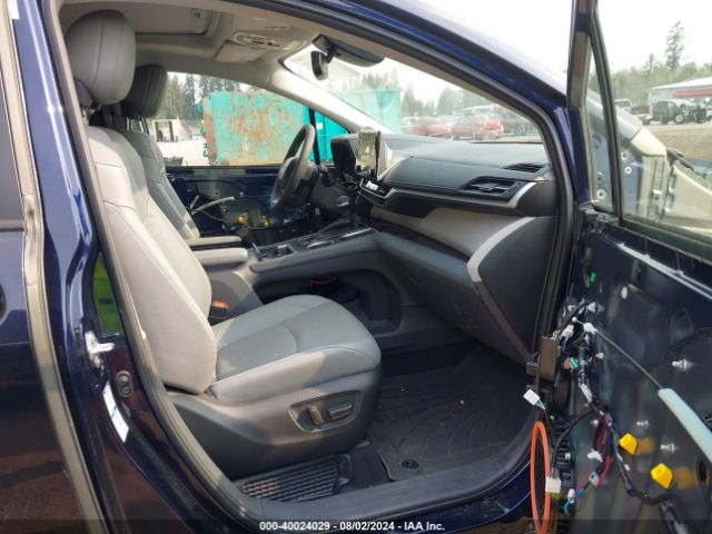 5TDZSKFC4NS064156 Toyota Sienna Limited