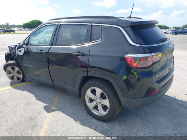 3C4NJDBB8KT647227 Jeep Compass Latitude 4x4