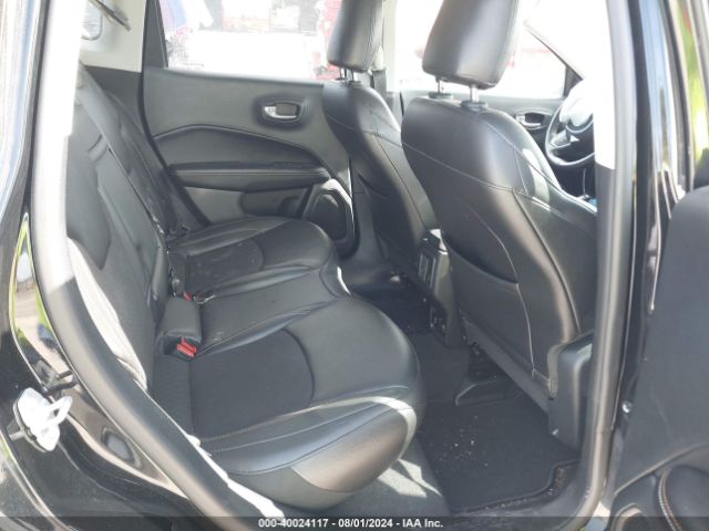 3C4NJDBB8KT647227 Jeep Compass Latitude 4x4