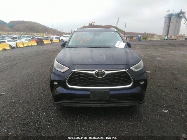Toyota Highlander Xle 2021 5TDHZRBH3MS105845 Image 12