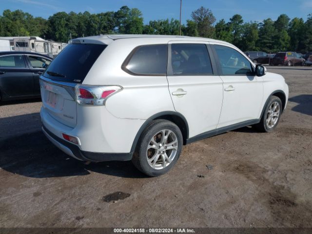 JA4AZ3A31FZ003119 Mitsubishi Outlander Se