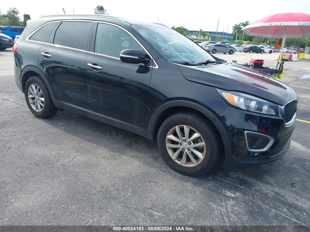2017 5XYPG4A37HG317046 main image