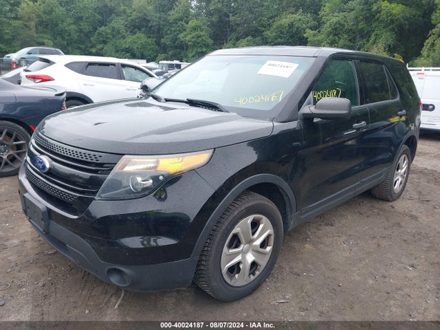 Ford Utility Police Interceptor 2015 1FM5K8AR9FGA15913 Image 2