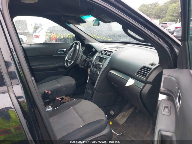 Ford Utility Police Interceptor 2015 1FM5K8AR9FGA15913 Image 5