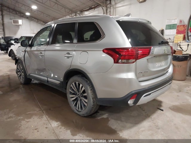 2020 MITSUBISHI OUTLANDER JA4AZ3A33LJ000328 Photo 2