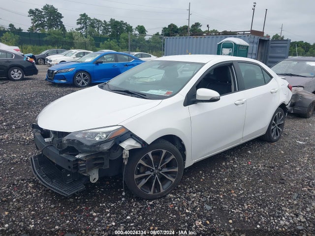 Toyota COROLLA SE 2018 2T1BURHE0JC063060 Image 2