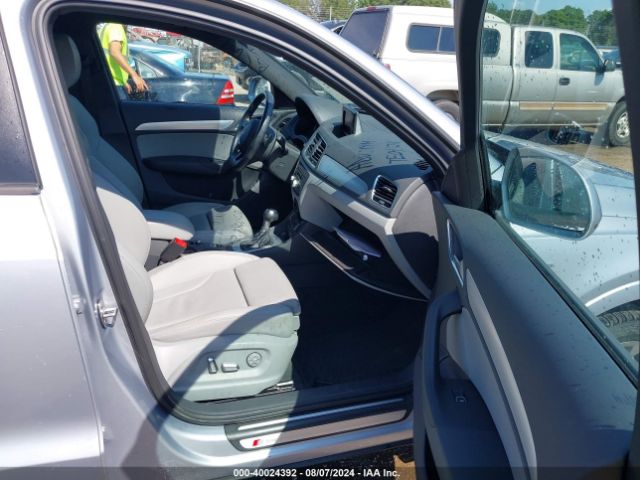 WA1BCCFS5JR004255 Audi Q3 2.0t Premium/2.0t Sport Premium
