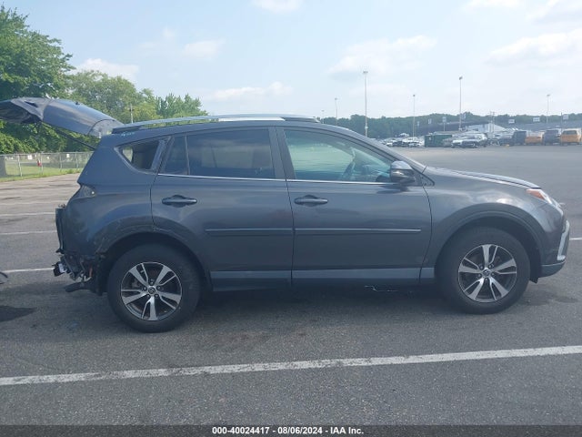 Toyota Rav4 Xle 2018 2T3RFREV0JW814452 Image 13