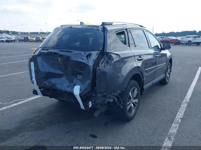 Toyota Rav4 Xle 2018 2T3RFREV0JW814452 Image 4