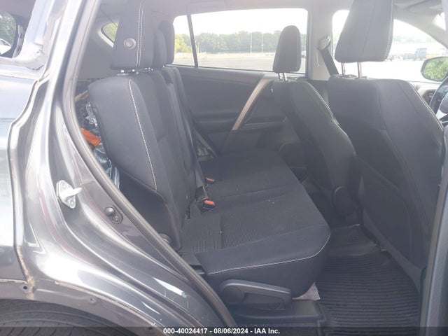 Toyota Rav4 Xle 2018 2T3RFREV0JW814452 Image 8