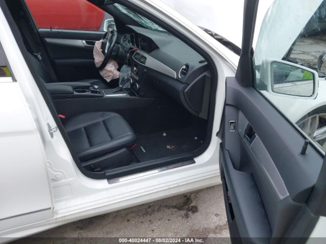 WDDGF8AB8ER321384 Mercedes-Benz C 300 Luxury 4matic/sport 4matic